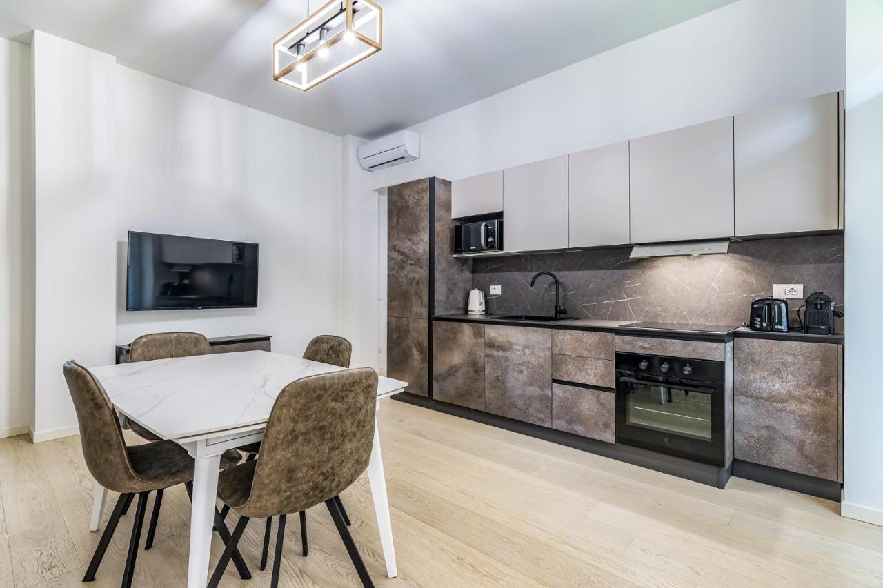 Pisani Apartment Milaan Buitenkant foto